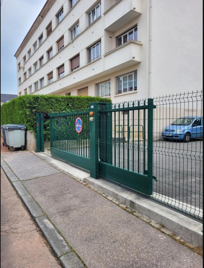 Le Nid Des Ducs Apartment Dijon Exterior photo